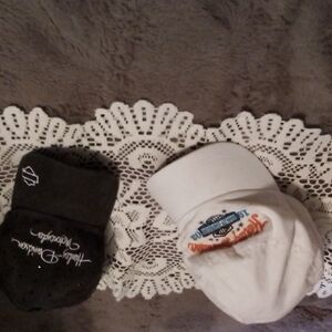Harley-Davidson Black and White Caps